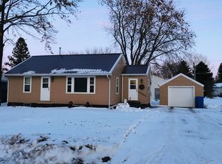 308 Spring Ave S, Lake Preston, SD 57249