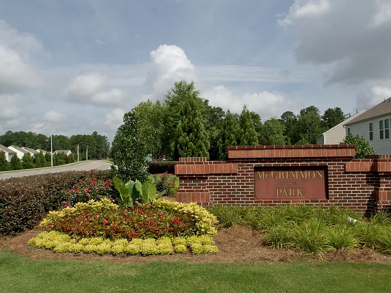 2105 Corwith Dr — Photo 22