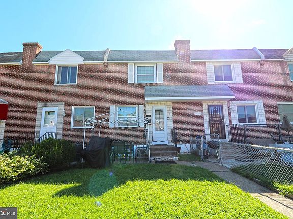 3rd image of 905 Delview Dr