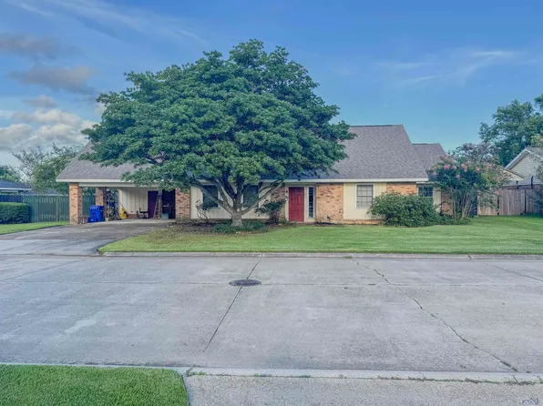 403 Saint John Dr, Thibodaux, LA 70301