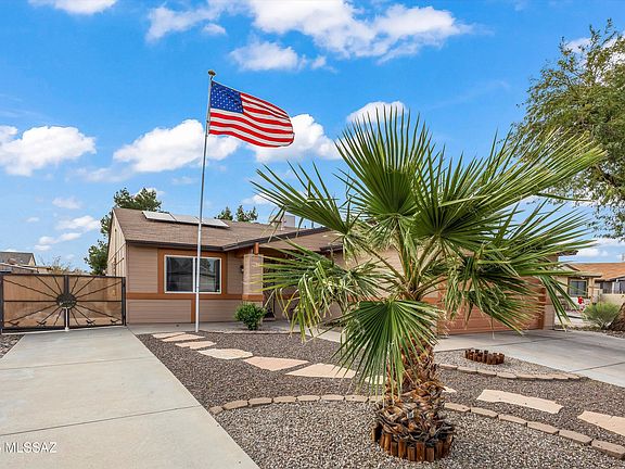 4th image of 1709 W Applecreek Pl