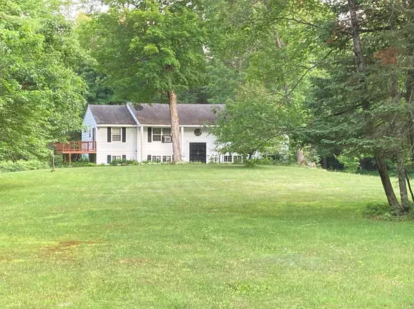 9885 Airport Rd, Crandon, WI 54520