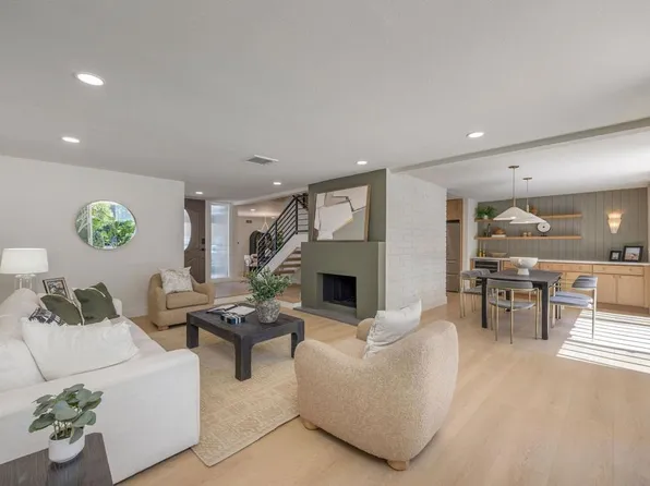4162 Racquet Club Dr, Huntington Beach, CA 92649