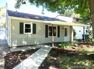 1916 N 21st St, Springfield, IL 62702