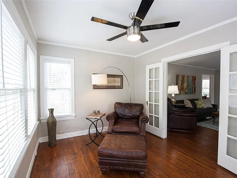 5946 Morningside Ave — Photo 2