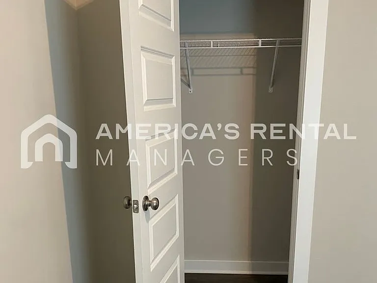 460 Ridge View Cir — Photo 17
