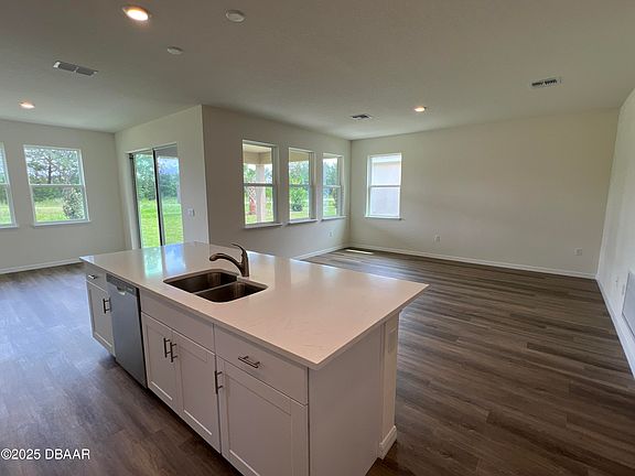 5th image of 3203 Arch Ave