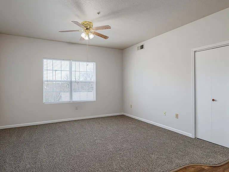 Englewood Vista — Photo 14