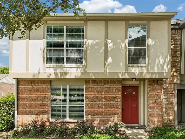 14201 Misty Meadow Ln — Photo 3