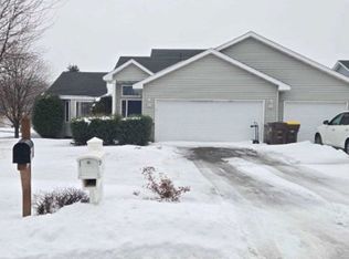 1109 Farmers Ln, Belle Plaine, MN 56011