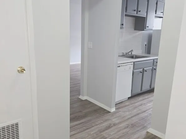 The Commodore, 5 N 18th St APT 2E, Allentown, PA 18104