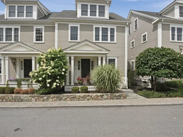 10 James Ln #10, Cohasset, MA 02025