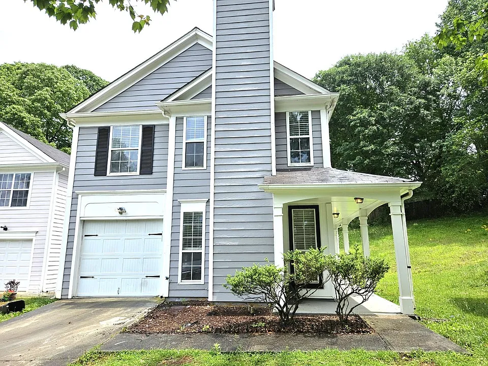 1261 Woodstream Dr
