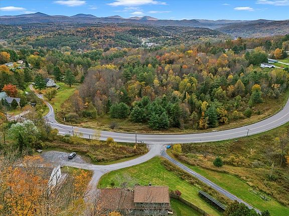 4th image of 33 Valley View Road