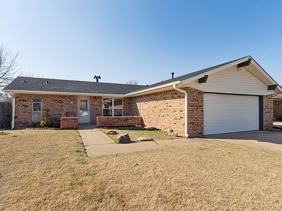 3rd image of 713 Lonnie Ln
