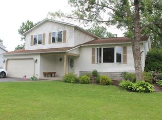 6200 Henryk Woods Rd, Cicero, NY 13039