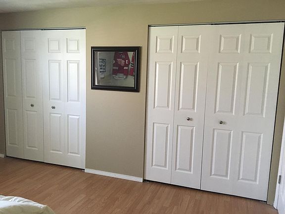 5th image of 45 Denrose Dr