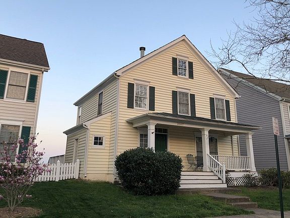 3rd image of 20417 Plainfield St