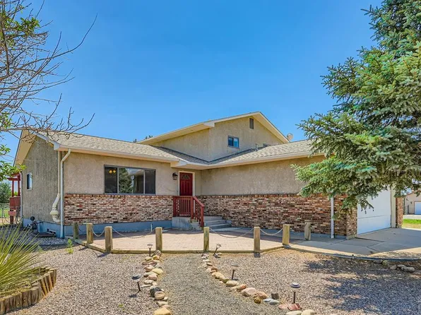 950 S Los Charros Dr, Pueblo West, CO 81007