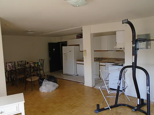 Rented by 18 REALTY | media 2