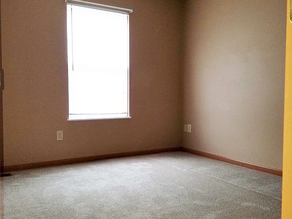 4th image of 3093 Legion Ln