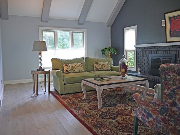4th image of 507 Van Buren Ct