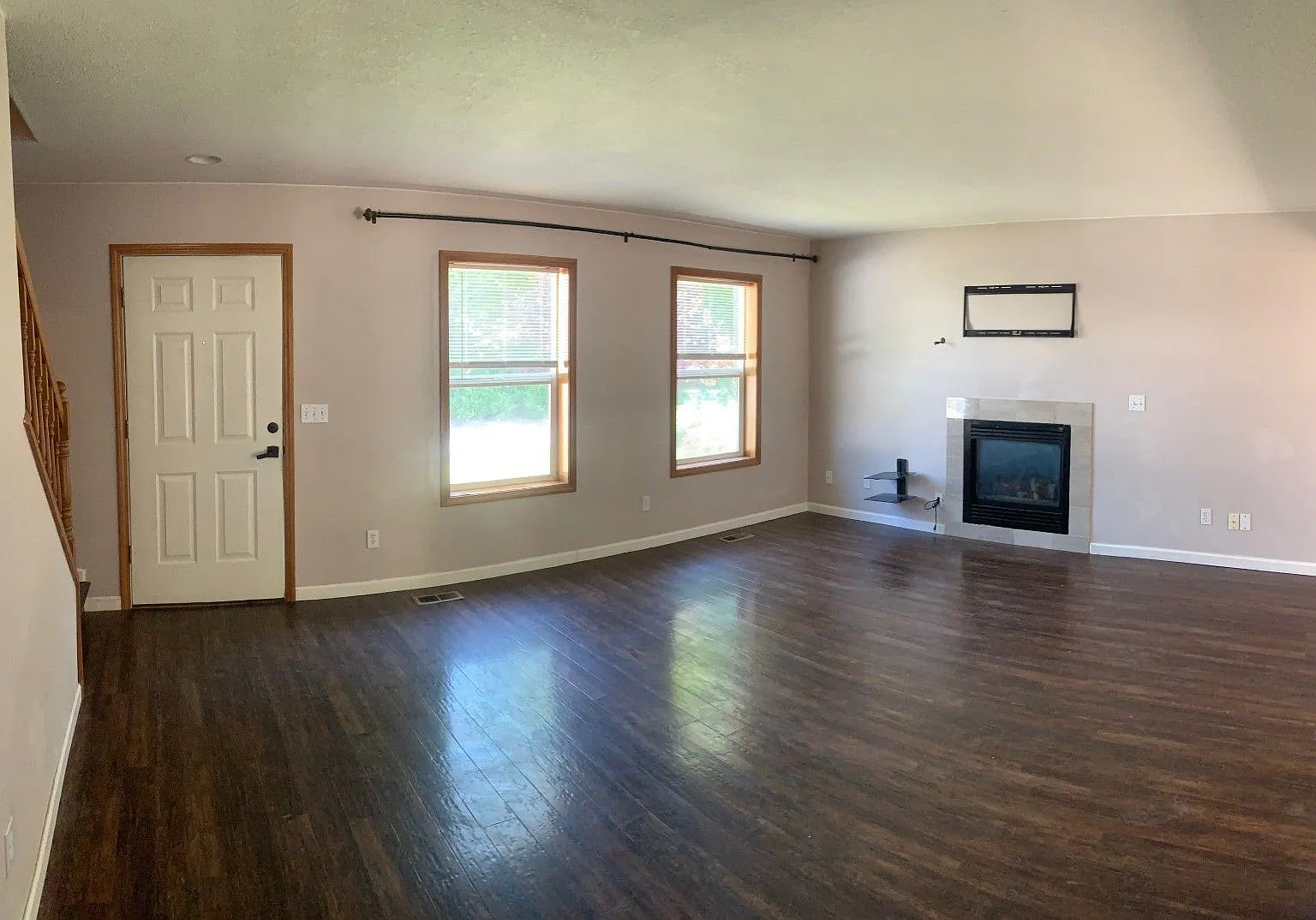 3 Bedrooms, 2.5 Baths Two-Story Home With Private Yard — Photo 2