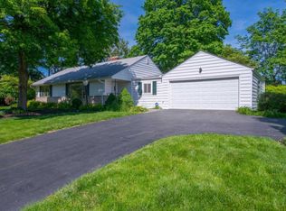 3166 Redding Rd, Columbus, OH 43221