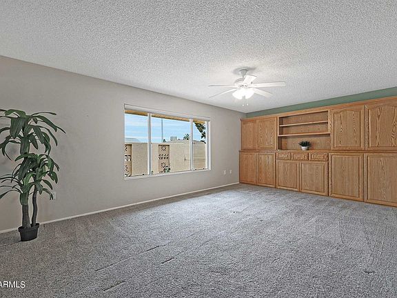 3rd image of 10360 W Cameo Dr