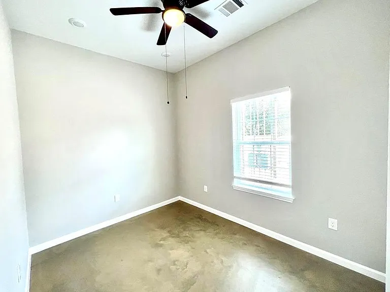 9508 Quaker Ct — Photo 11