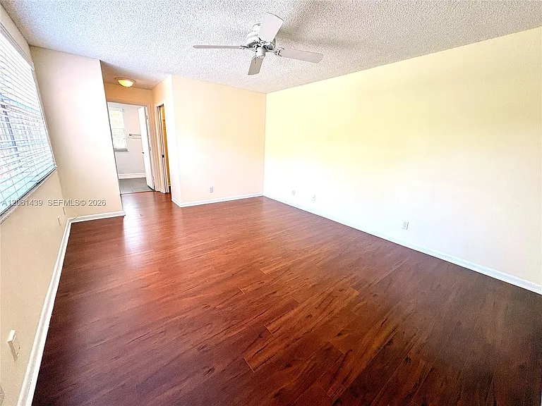 11196 Longboat Dr — Photo 13