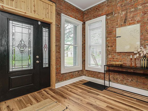 5th image of 848 S Champion Ave