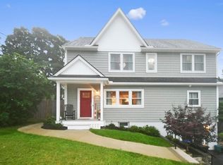 338 Russell St, Woburn, MA 01801