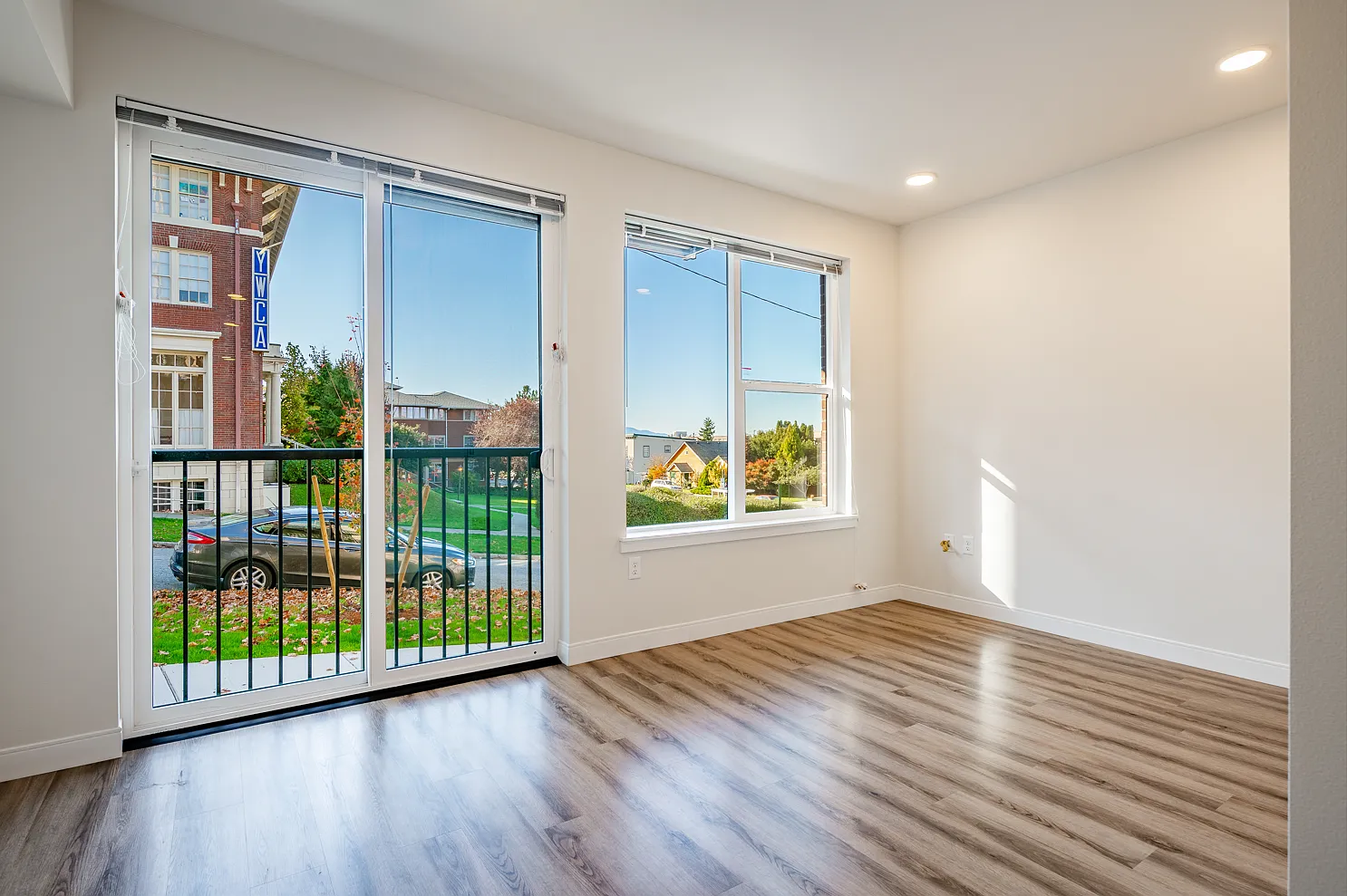 1100 N. Forest — Photo 3