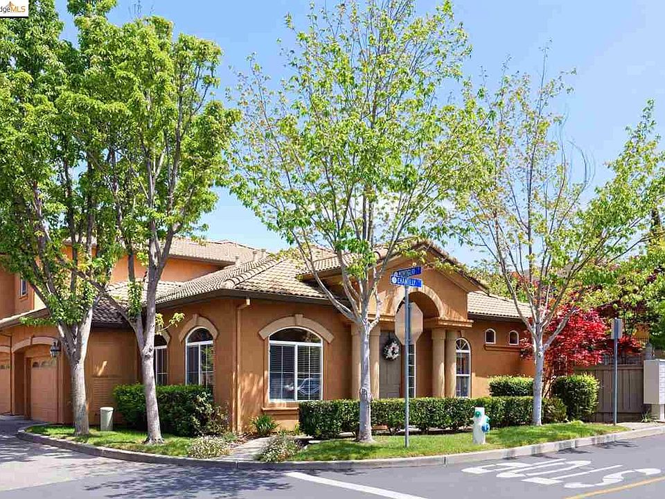 1st image of 8305 Montiglio Ct