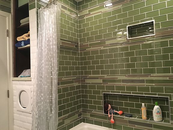 3rd image of 2131 Raeburn Dr