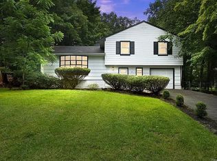 1 E Haskell Ave, Airmont, NY 10901