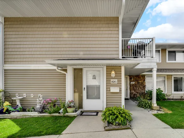 6041 Kit Carson Dr #16-4, Hanover Park, IL 60133