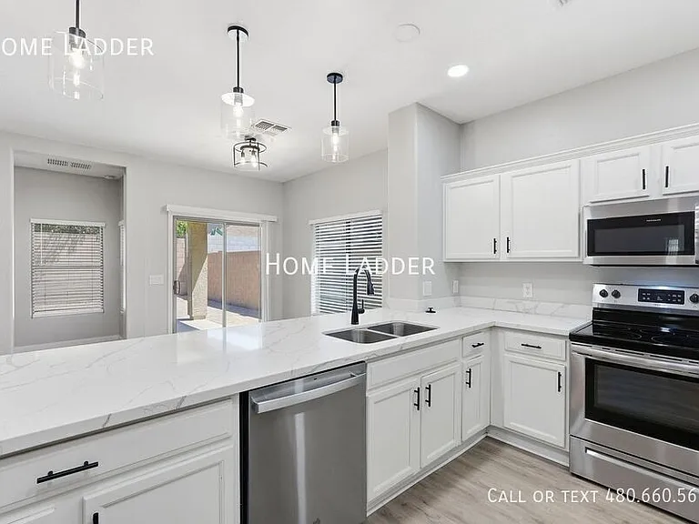 2576 W Preserve Way — Photo 10