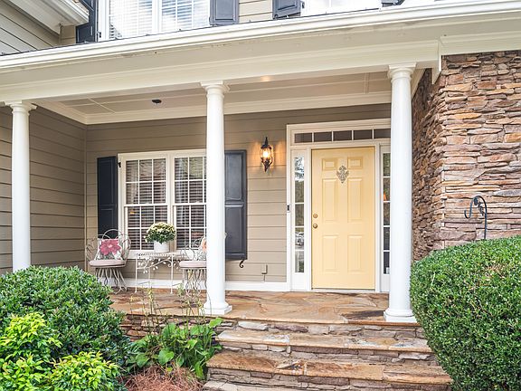 3rd image of 5604 Yorkshire Ct