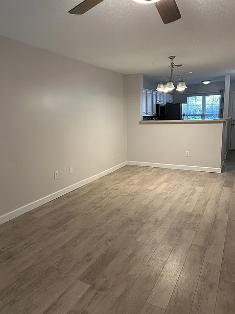 2 bed, 2.5 bath, 1012 sqft, $1,650 — Photo 4