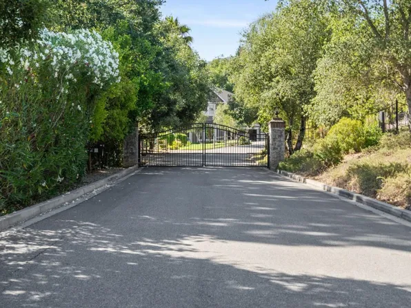 1129 Almaden Oaks Ln, San Jose, CA 95120