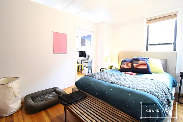 Rented by Grand & Co. | media 7