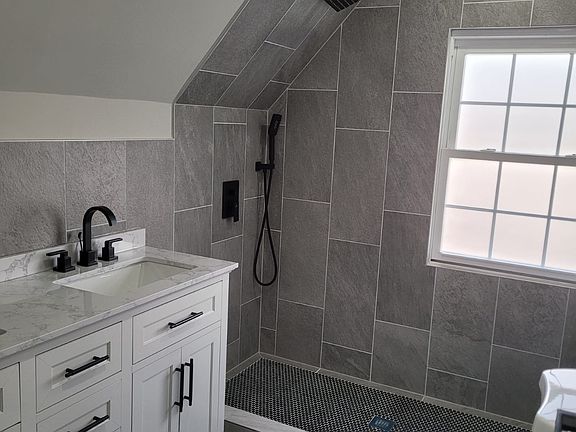 4th image of 13069 227th St