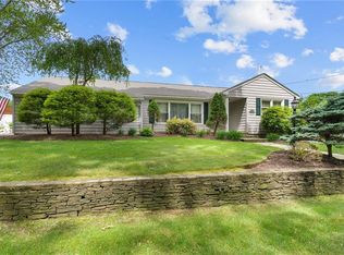 69 Farrar St, Cranston, RI 02920