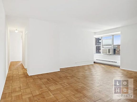 2nd image of 572 Grand St APT G901