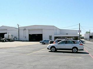 3100 W Division St, Arlington, TX 76012