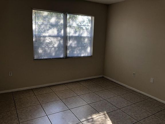 5th image of 290 Flower Ln APT 22