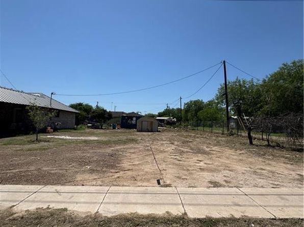 1106 E San Benito St, Rio Grande City, TX 78582