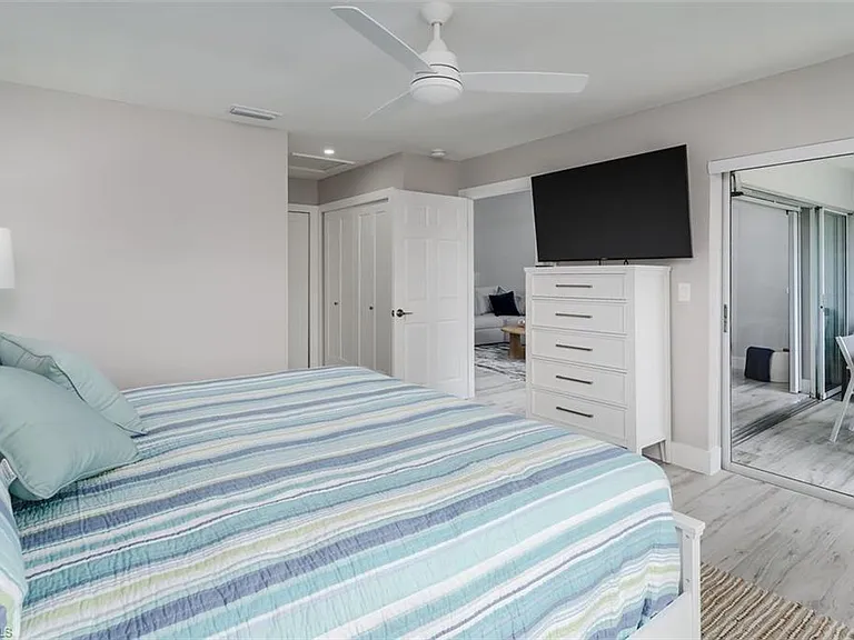 834 Gulf Pavilion Dr #204 — Photo 19